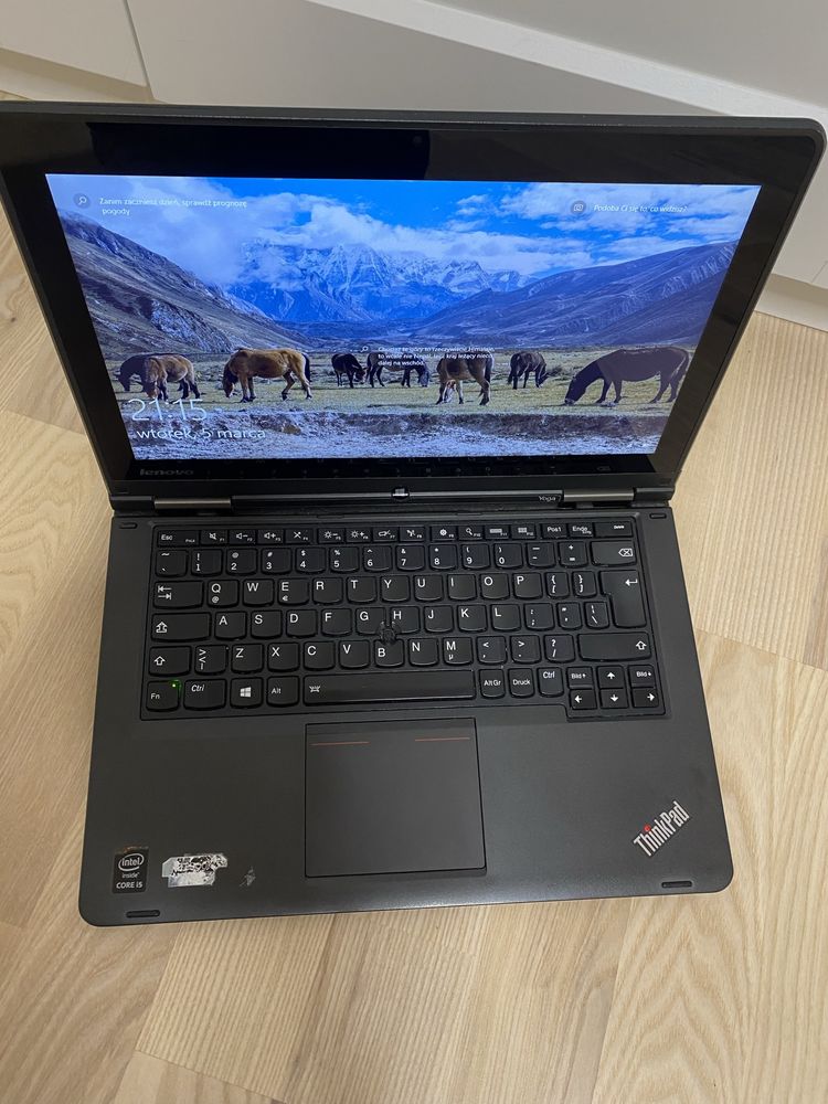 Laptop Lenovo Yoga (ThinkPad) - typ 20C0