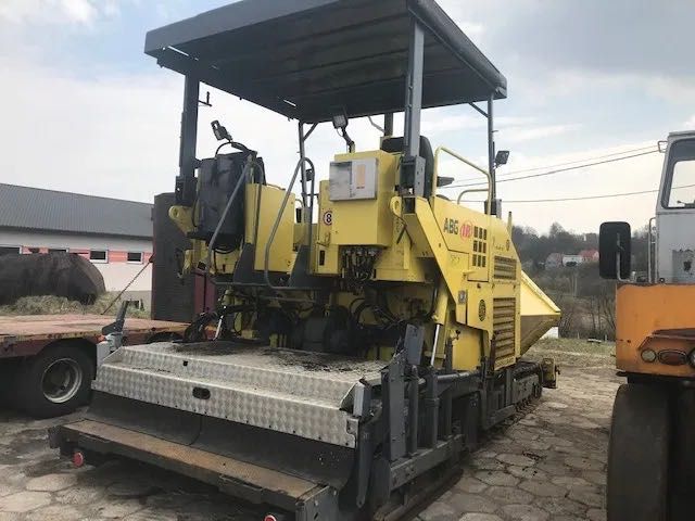 Rozkładarka TITAN 326, rozścielacz asfaltu