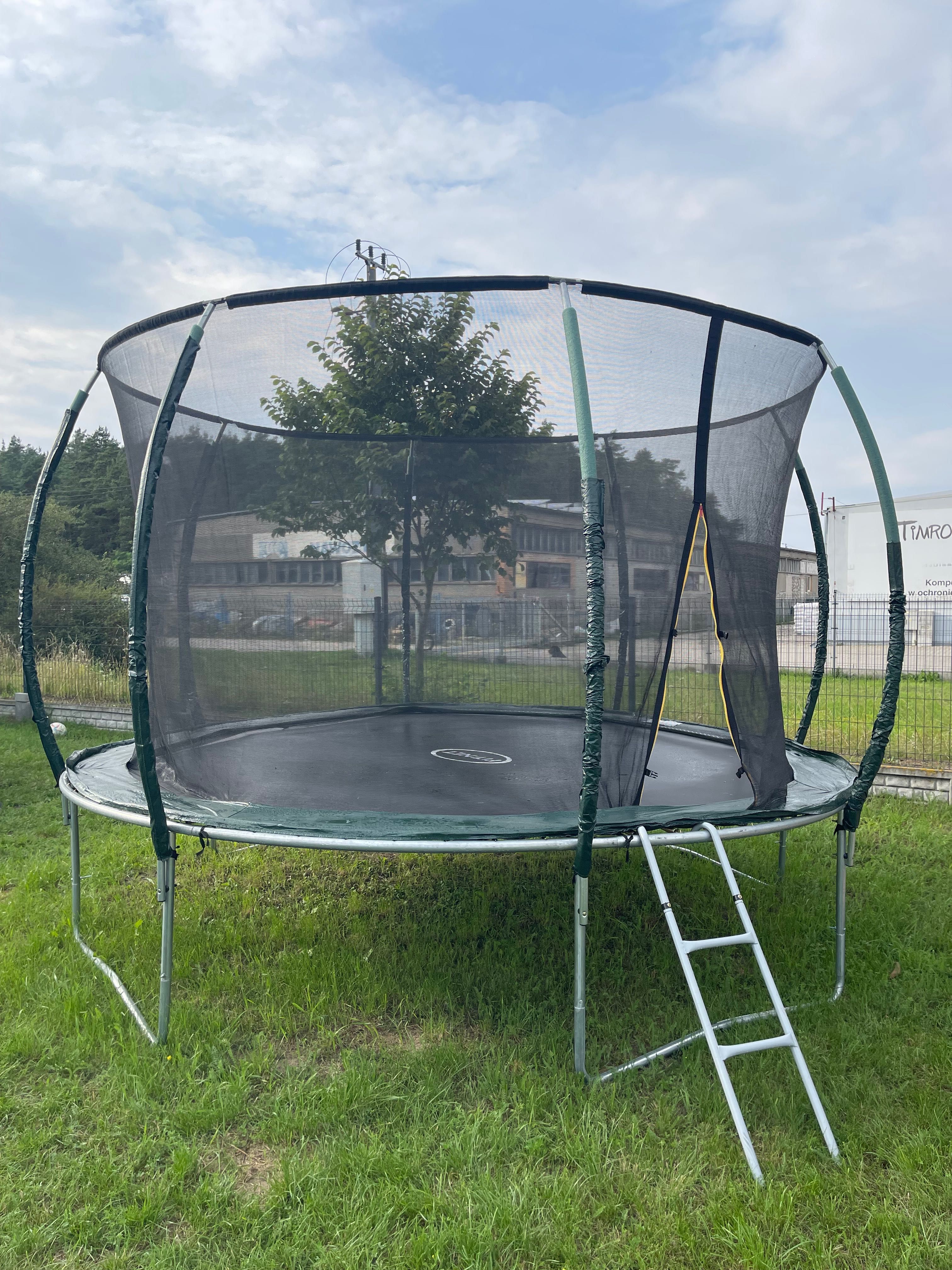 Trampolina na sprzedaż- jak nowa