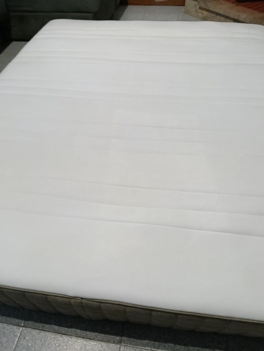 Cama+colchão +gavetão entrego
