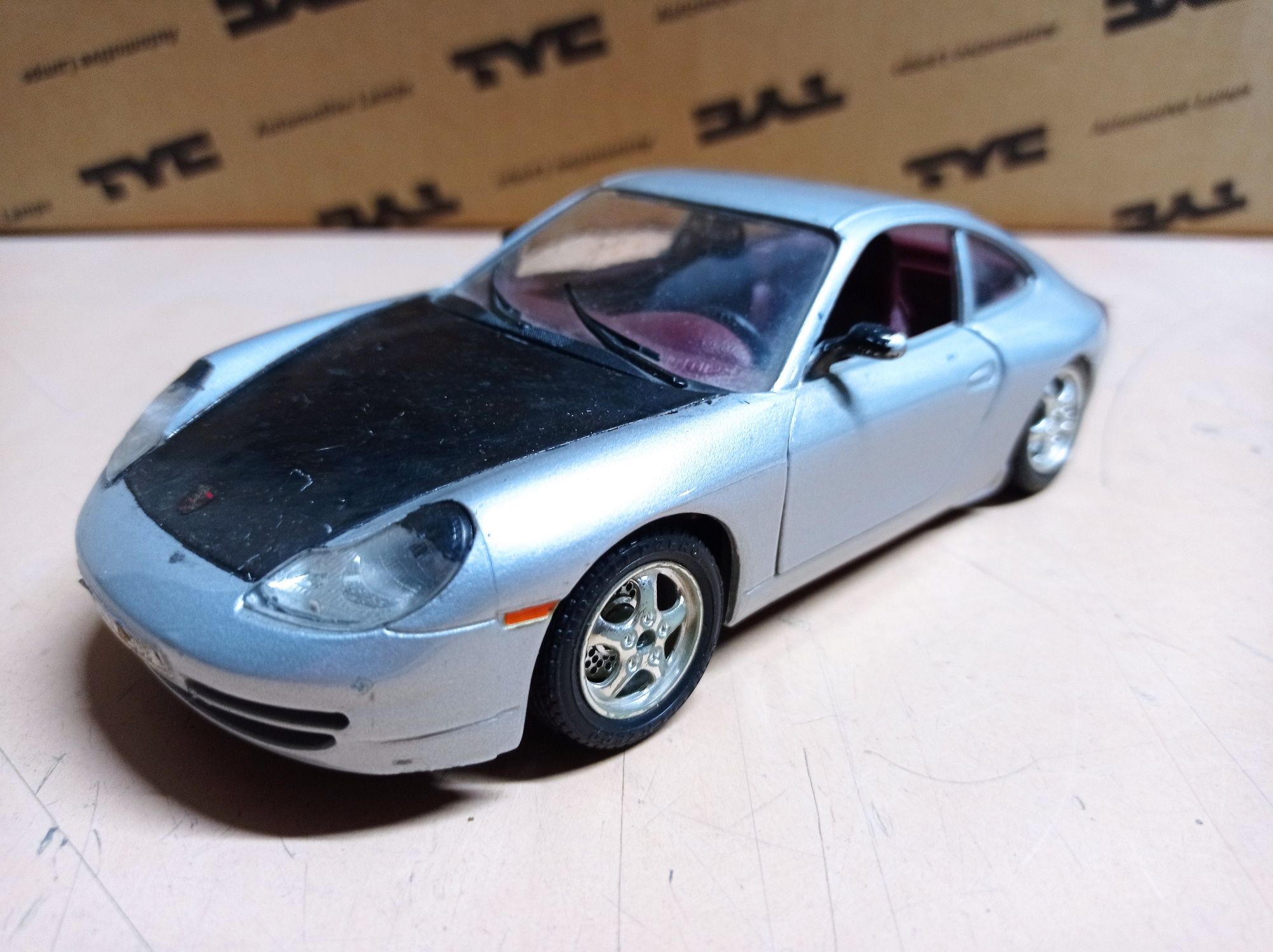 Model Lamborghini 1/24