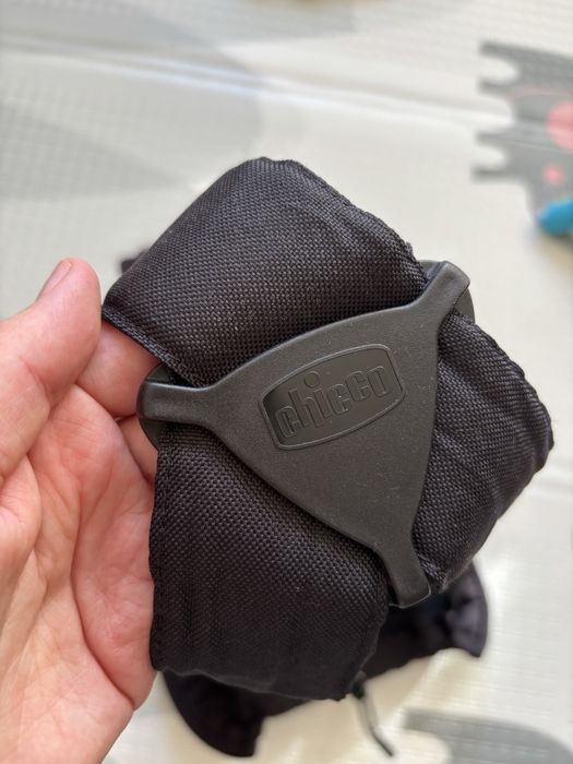 Нагрудна сумка Easy Fit від Chicco