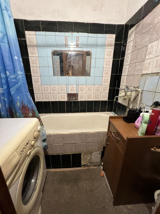 Продам ДВУШКУ 59 квадратів с. Чинадійово