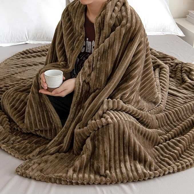 EMEMA Przytulny koc polarowy, flanelowy 150x 200 brązowy narzuta łóżko