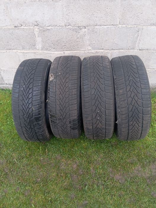 Opony zimowe komplet