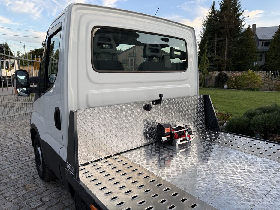 Zabudowa laweta pomoc drogowa iveco mercedes sprinter master renault