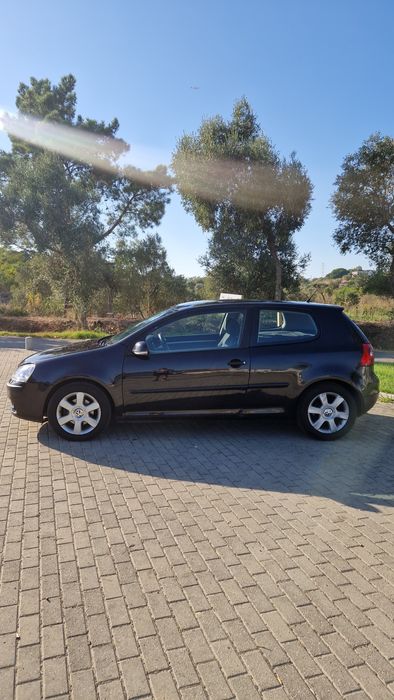Golf V 1.9 TDI 

227.000kms

Revisão feita

A/c não está a funcionar.