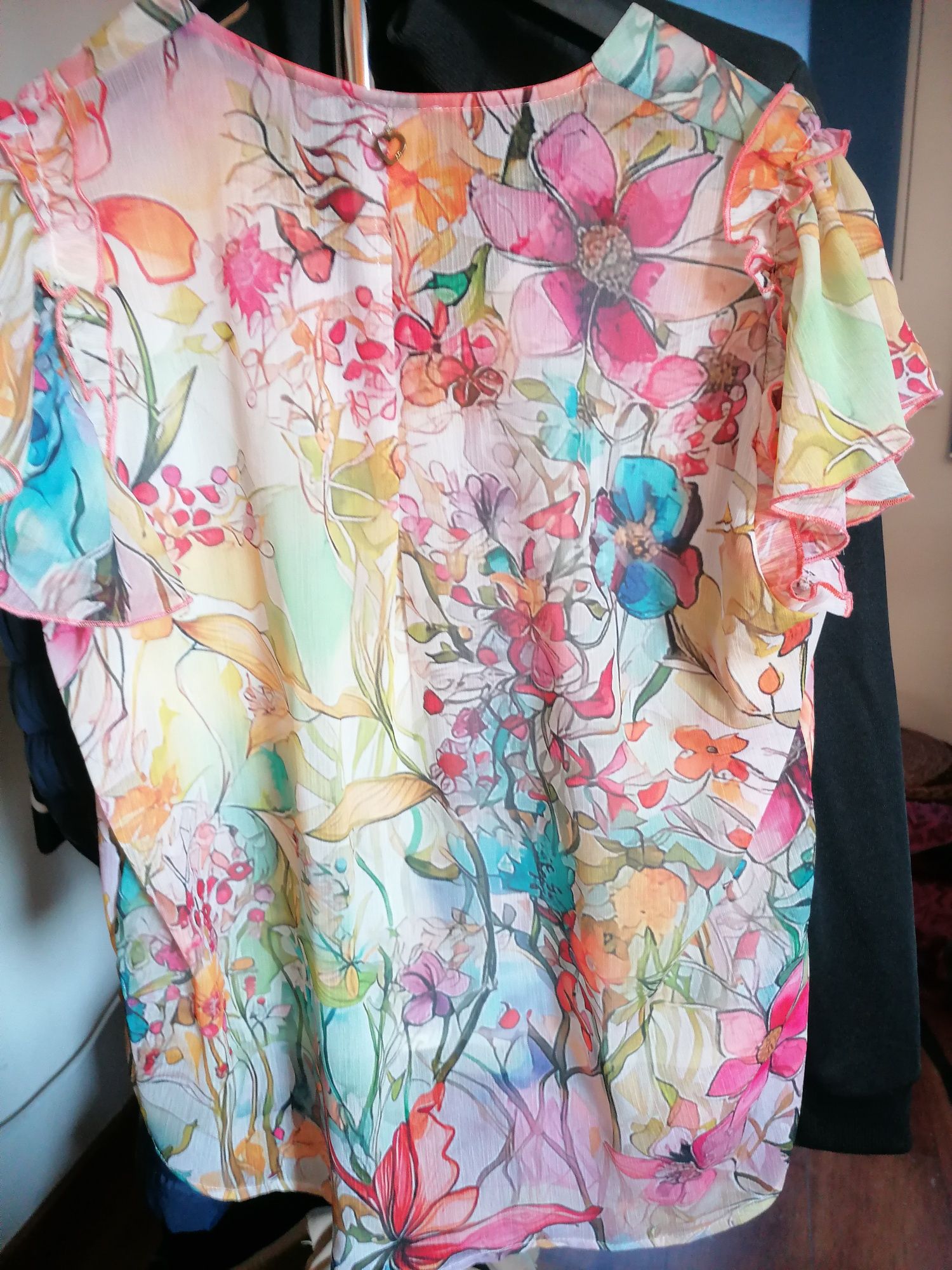 Blusa Anirene lindissima