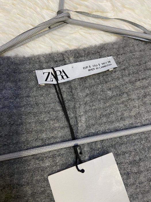 Ціна 350грн. Колір сірий . Бренд Zara