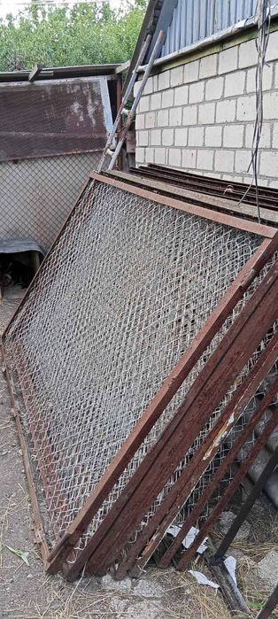 Забор огорожа вольер