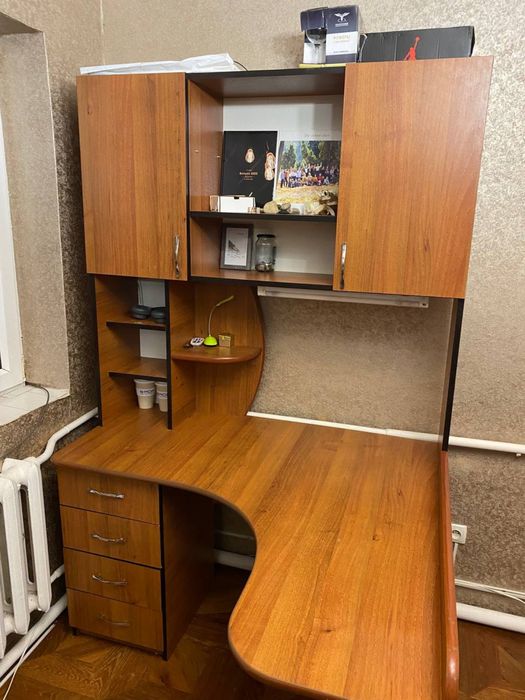 Стіл кутовий