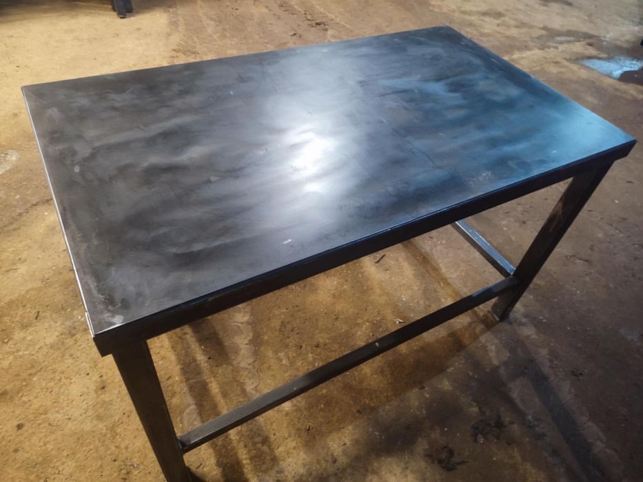 Stół roboczy/montażowy