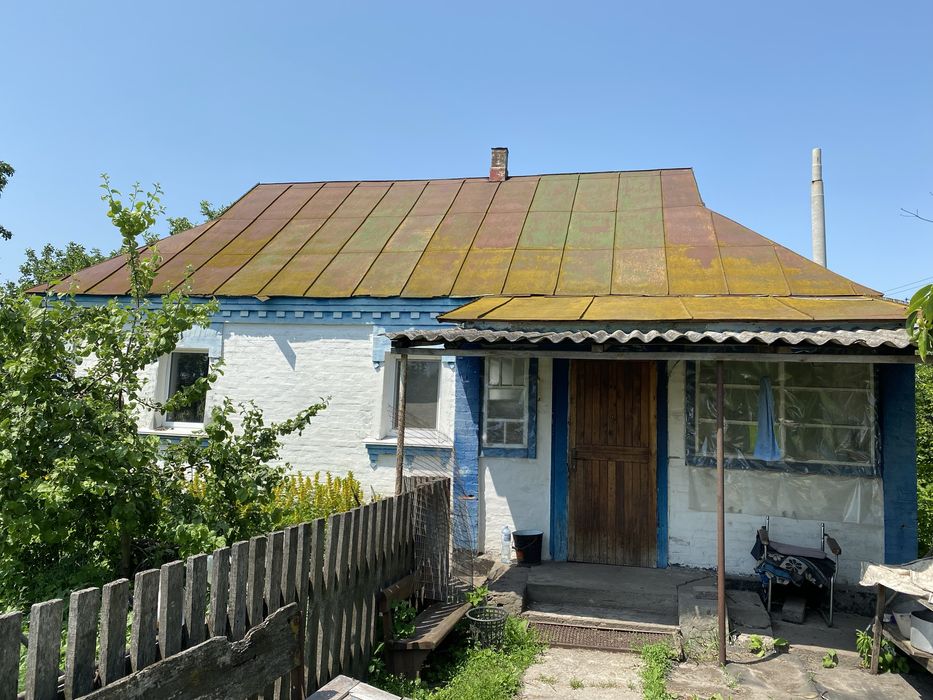 Продаж будинку с  Матюші
с. Матюші

Площа 60 м2
3 кімнати, кухня, місц