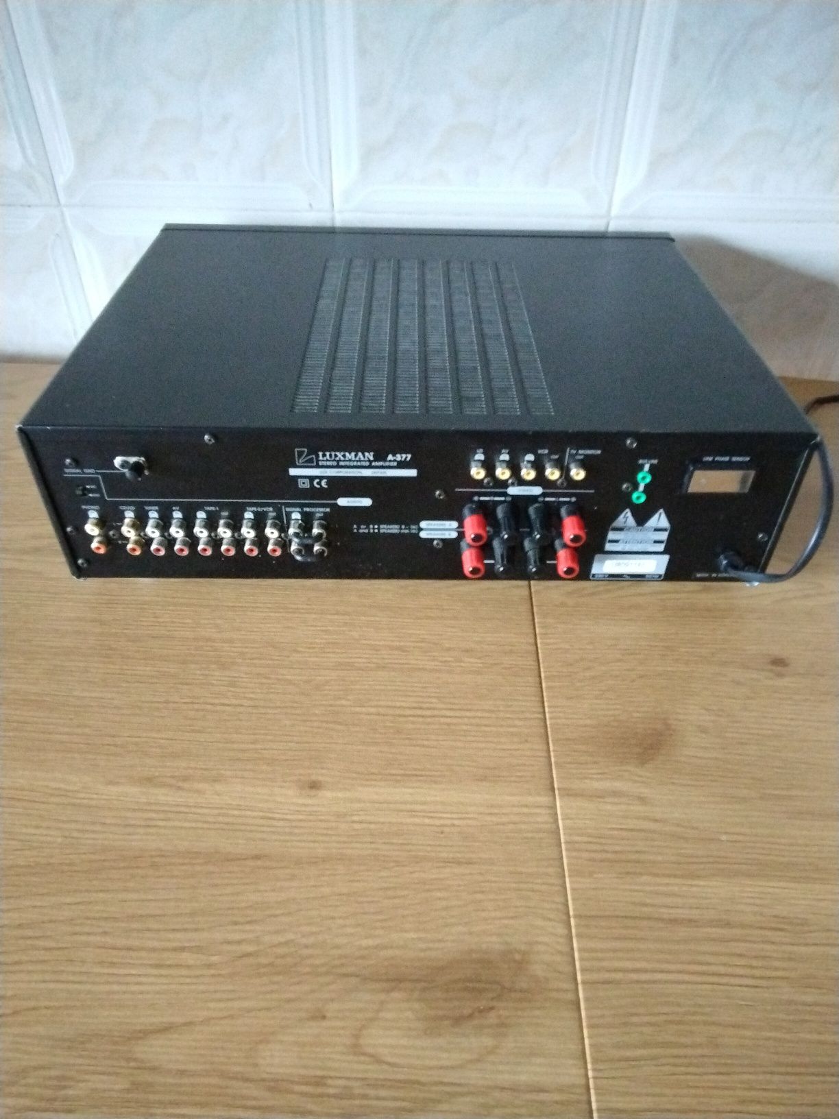 Amplificador integrado Luxman A-377