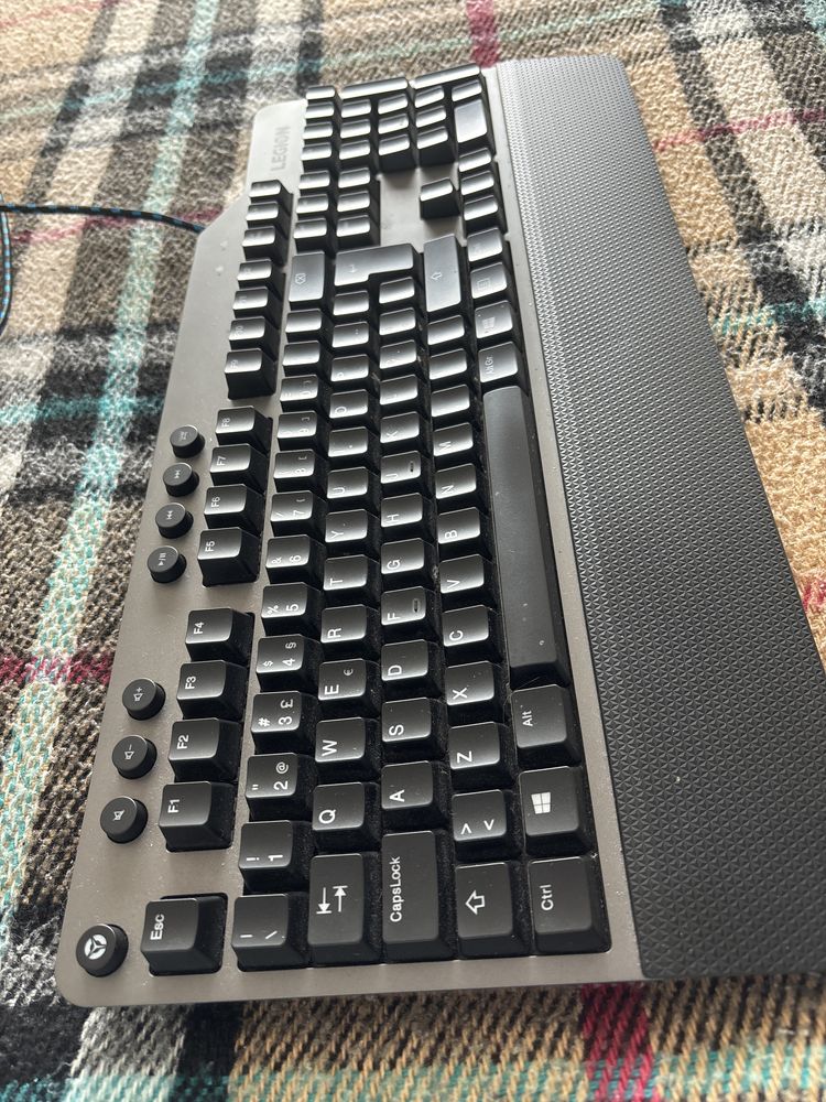 Teclado mecanico Lenovo Legion K500 RGB