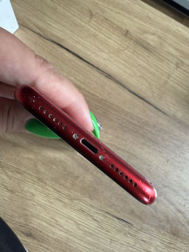 Iphone 11 czerwony 128