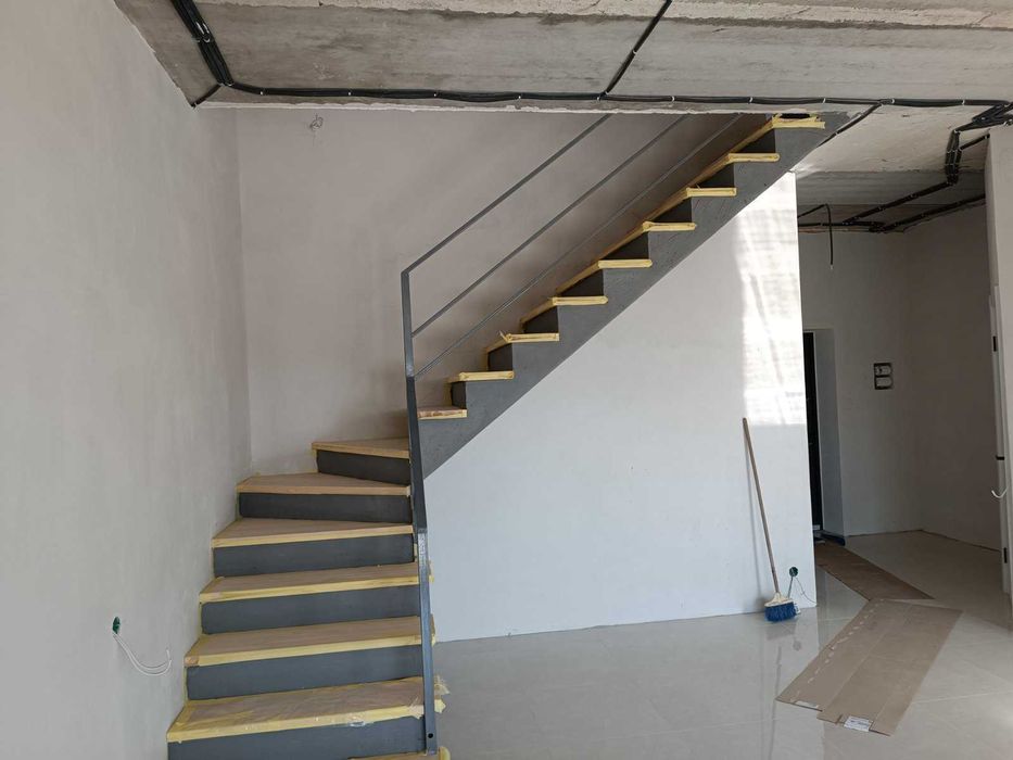 (13) Продам новий будинок у Сухому Лимані з ідеальним плануванням