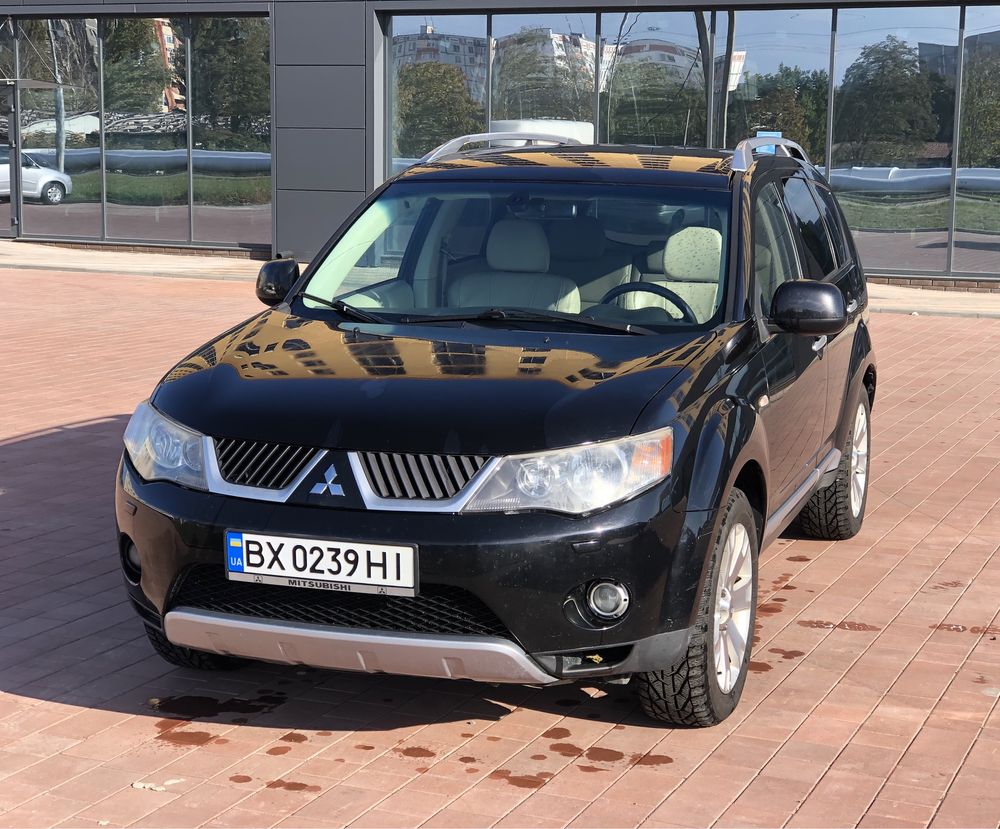 Mitsubishi Outlander XL 2007 рік, 2,4 газ/бензин, в гарному стані