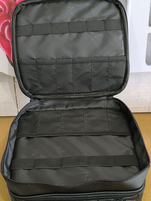 Bolsa de Viagem c/ Organizador p/ Cabos e Eletrónicos M Matein Preta