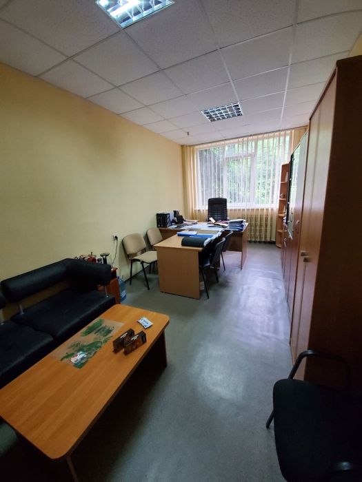 Терміновий продаж будівлі за адресою: пр. Героїв Харкова, 140/1