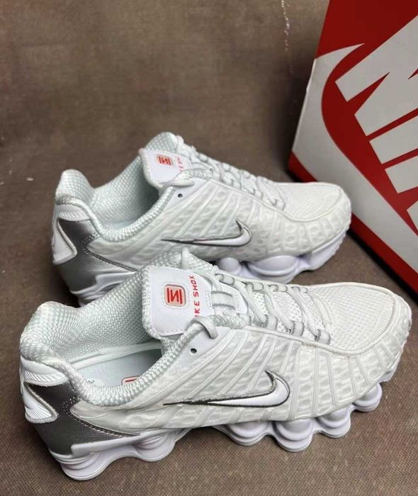 Buty Trampk Nike shox TL white R.42