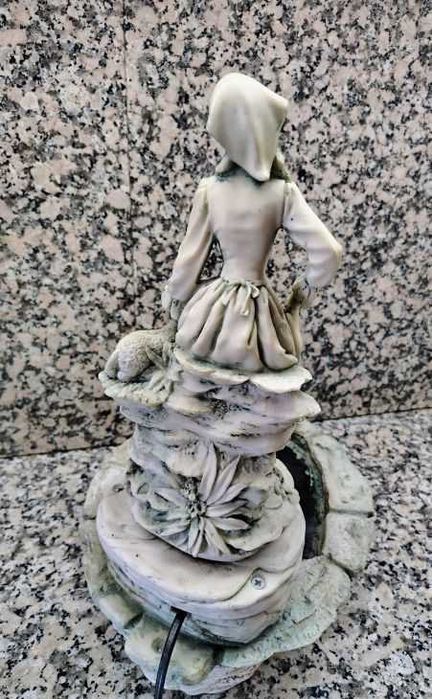 Fonte decorativa 30 x 24 x 37 (P x L x A)