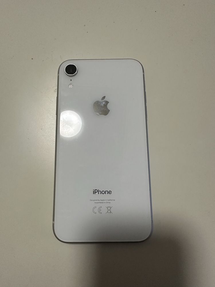 Iphone xr bialy 64GB