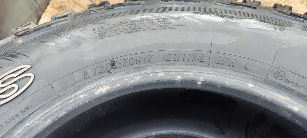 Продам резину 285/70 r17 BIGHORN Maxxis