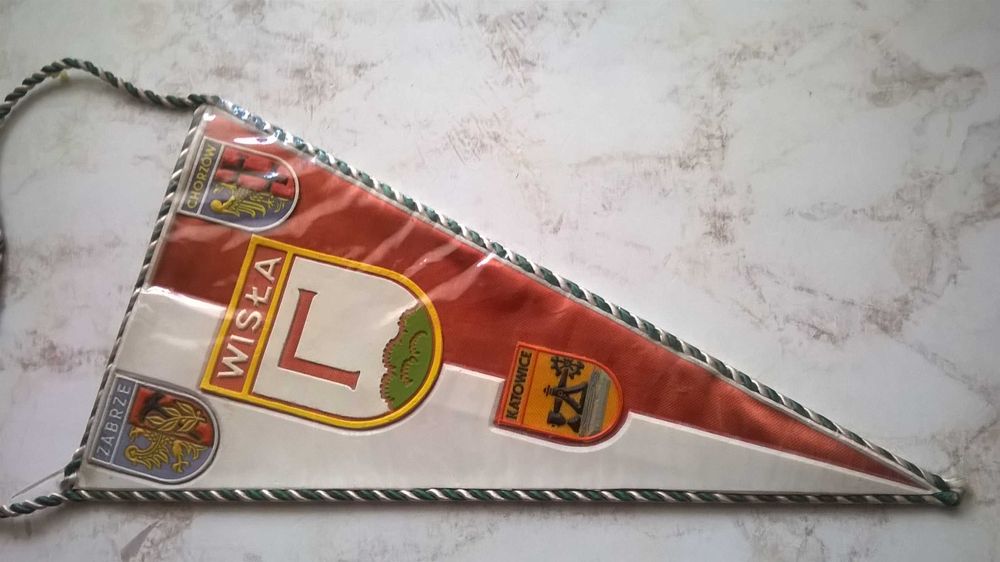 proporczyki pamiątkowe z górskiego kurortu WISŁA - 2 szt.
