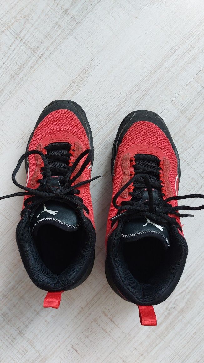 Buty Puma Playmaker r. 38