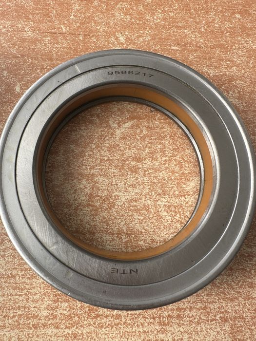 Підшипник вижимний 9588217 Т-40,Т-25,Т-16