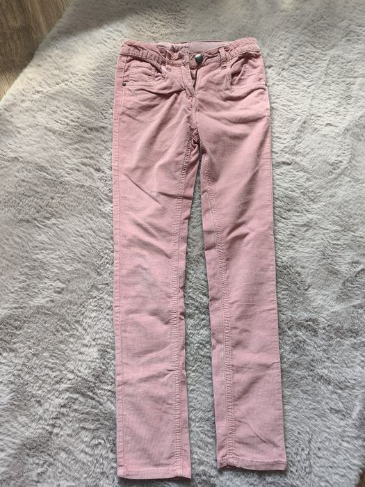 Spodnie sztruksowe r. 140