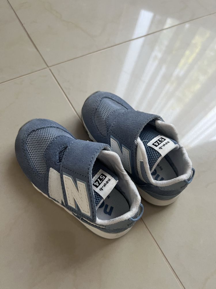 Дитячі кросівки NEW BALANCE