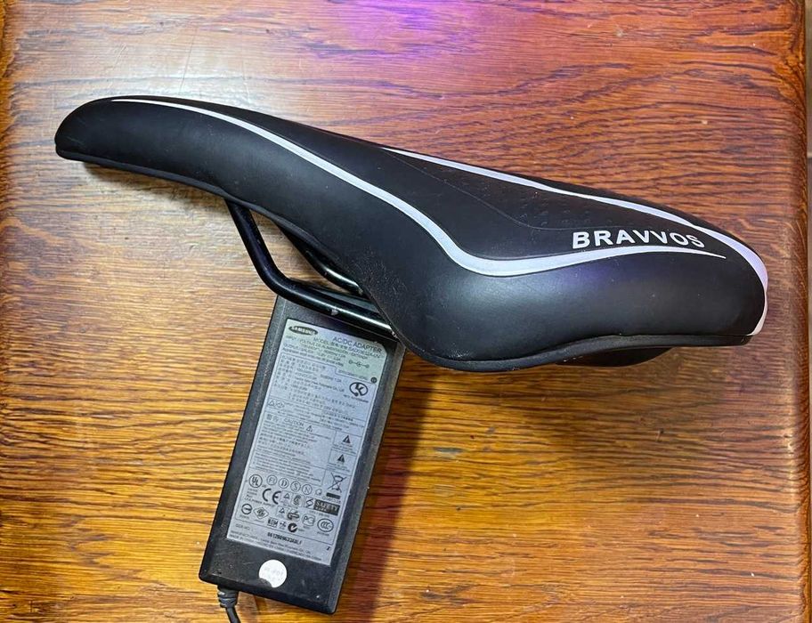 сідло велосипедне Bravvos