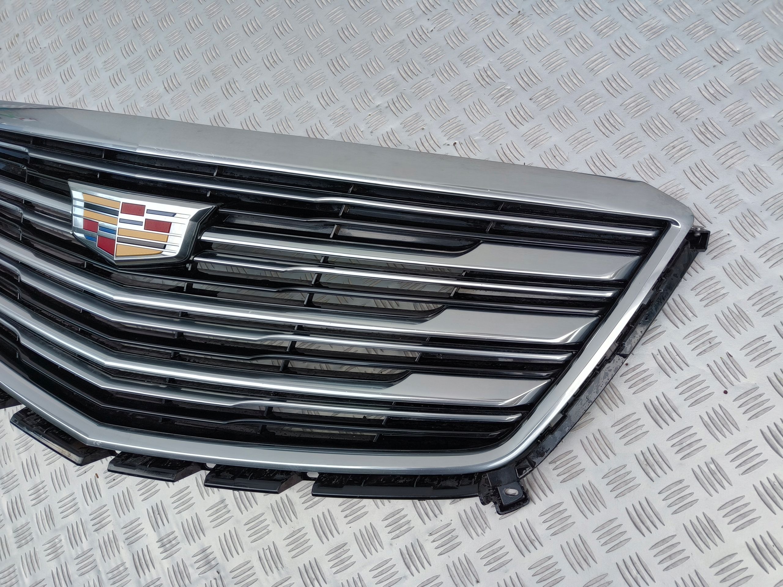 Cadillac Grill Atrapa przód Znaczek Usa