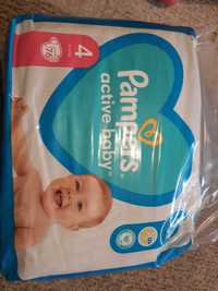 Підгузки Huggies 5, pampers 4