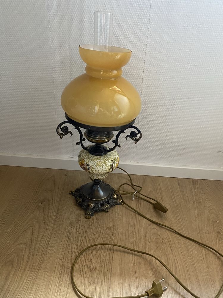 Lampka stojaca holenderska