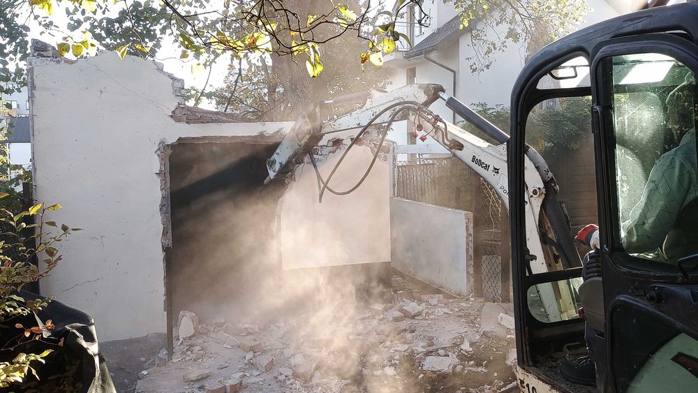 Koparka montaż zbiorników odwodnienia roboty ziemne transport krakow