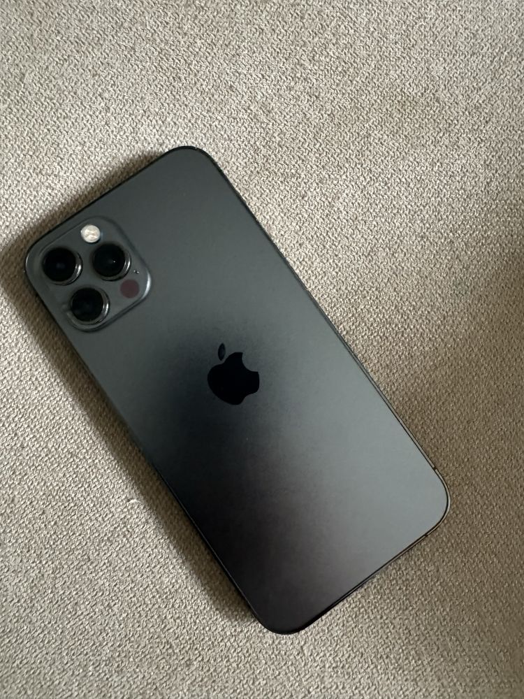 Iphone 12 Pro c/novo