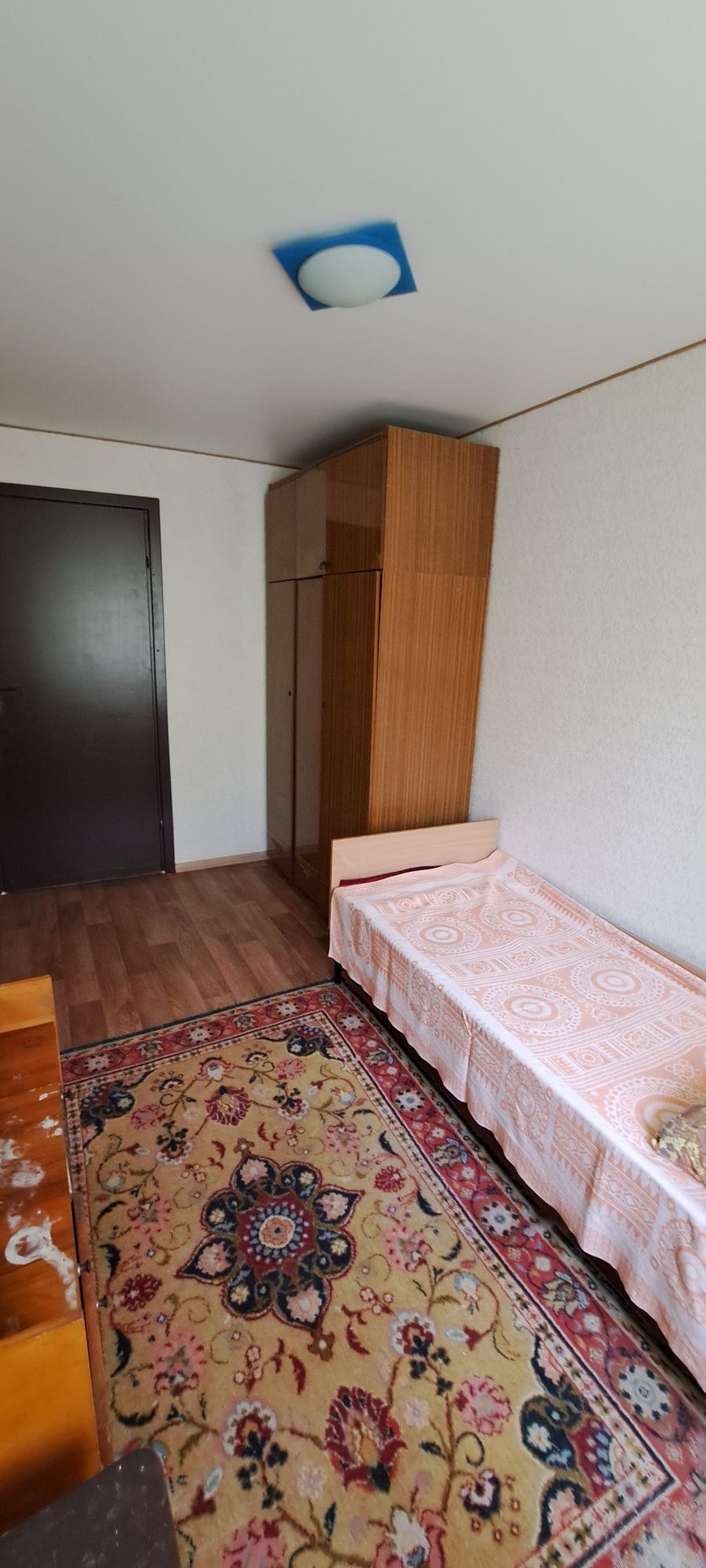 Оренда 1-кімнати в комунальній квартирі