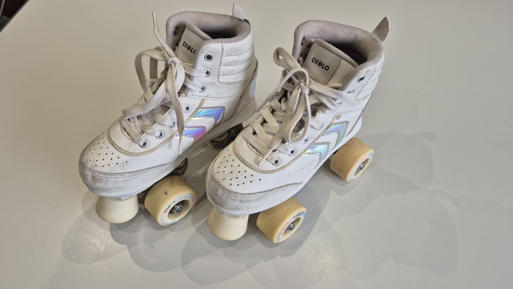 PATINS Quad criança OXELO
Patins de 4 Rodas Criança Quad 100 Azul
Pati