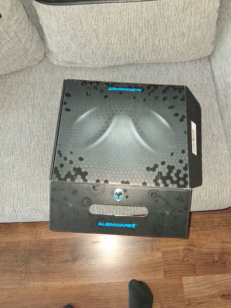 Alienware m11x R2 laptop notebook