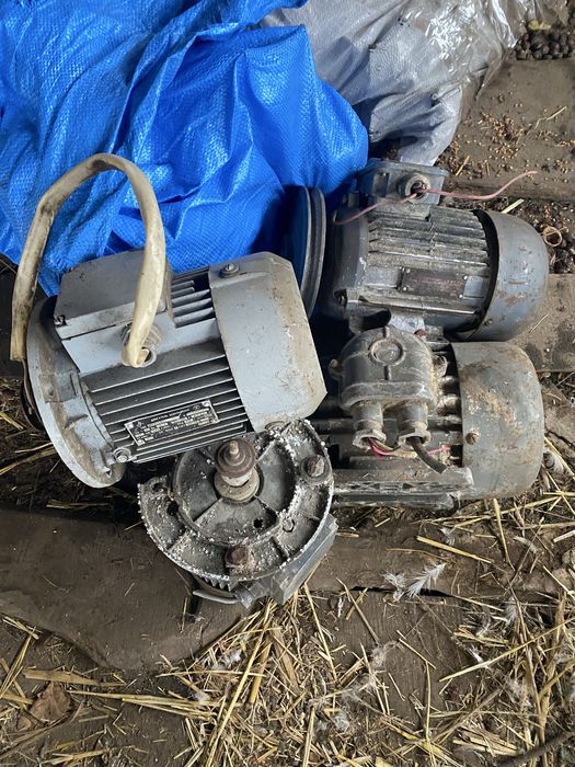 Електромоторы 750-1500