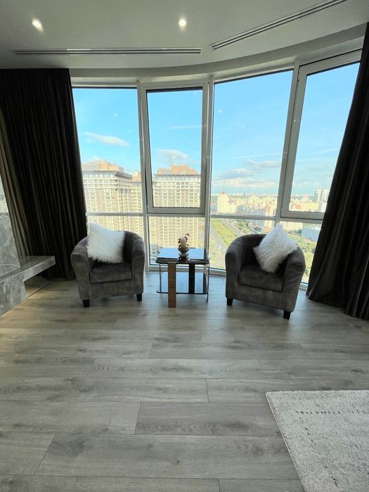Апартаменты люкс, вид на Днепр с 22эт, панорамные окна!