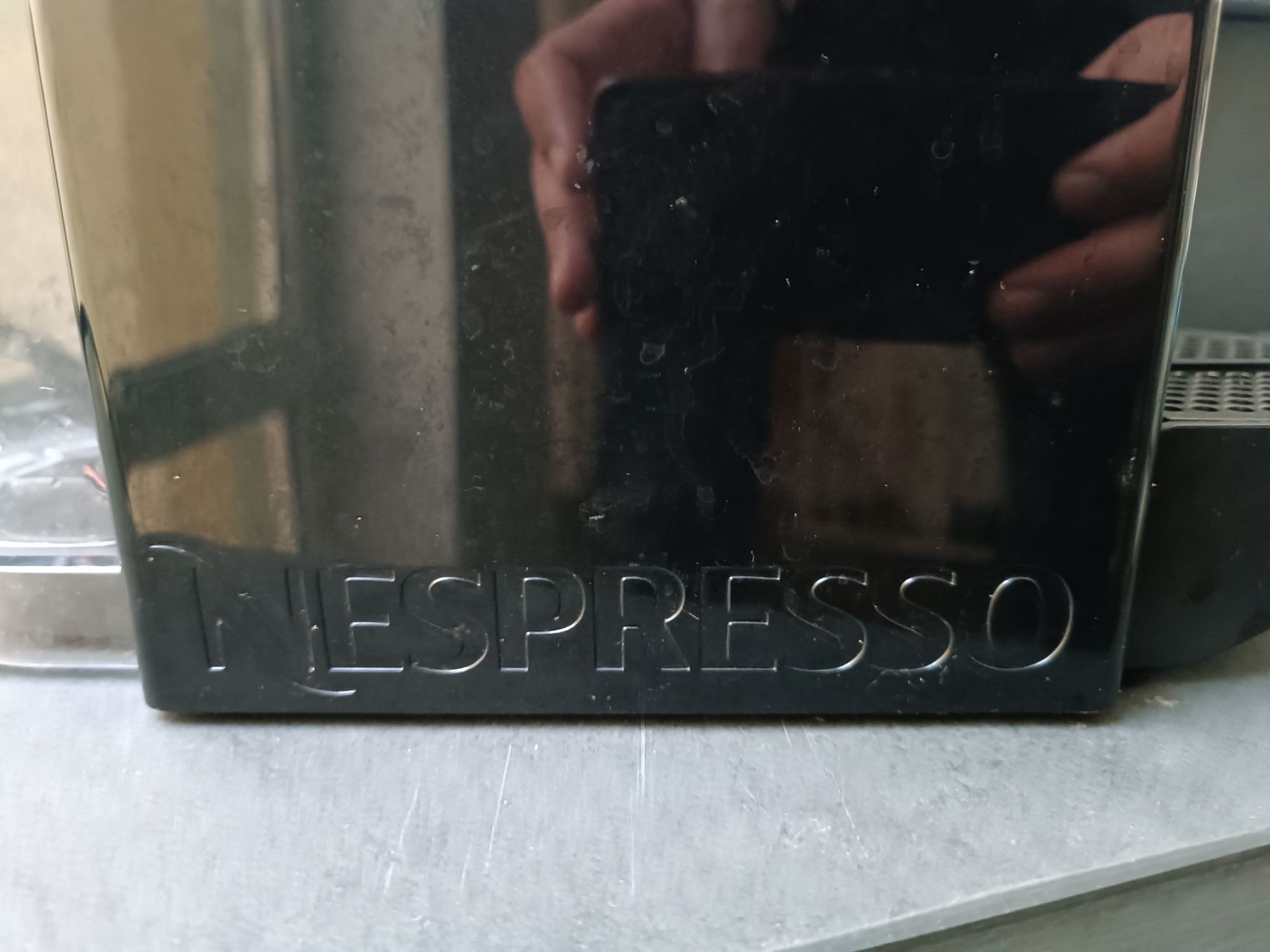 Máquina Café Nespresso Delonghi