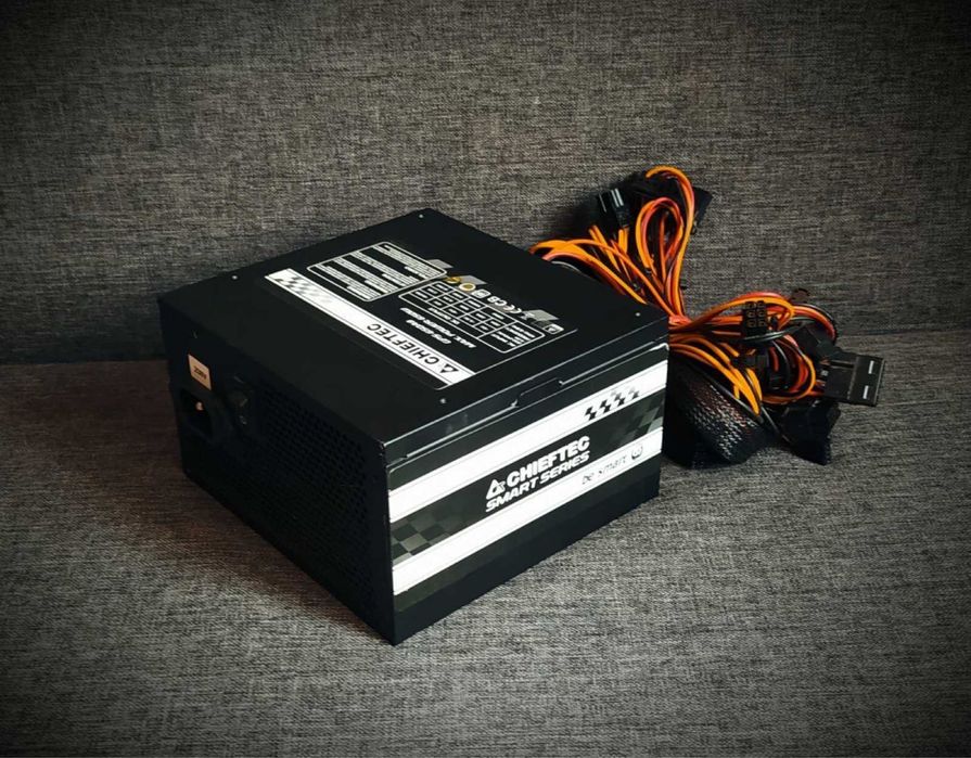 БП Chieftec 700W блок питания 700Вт