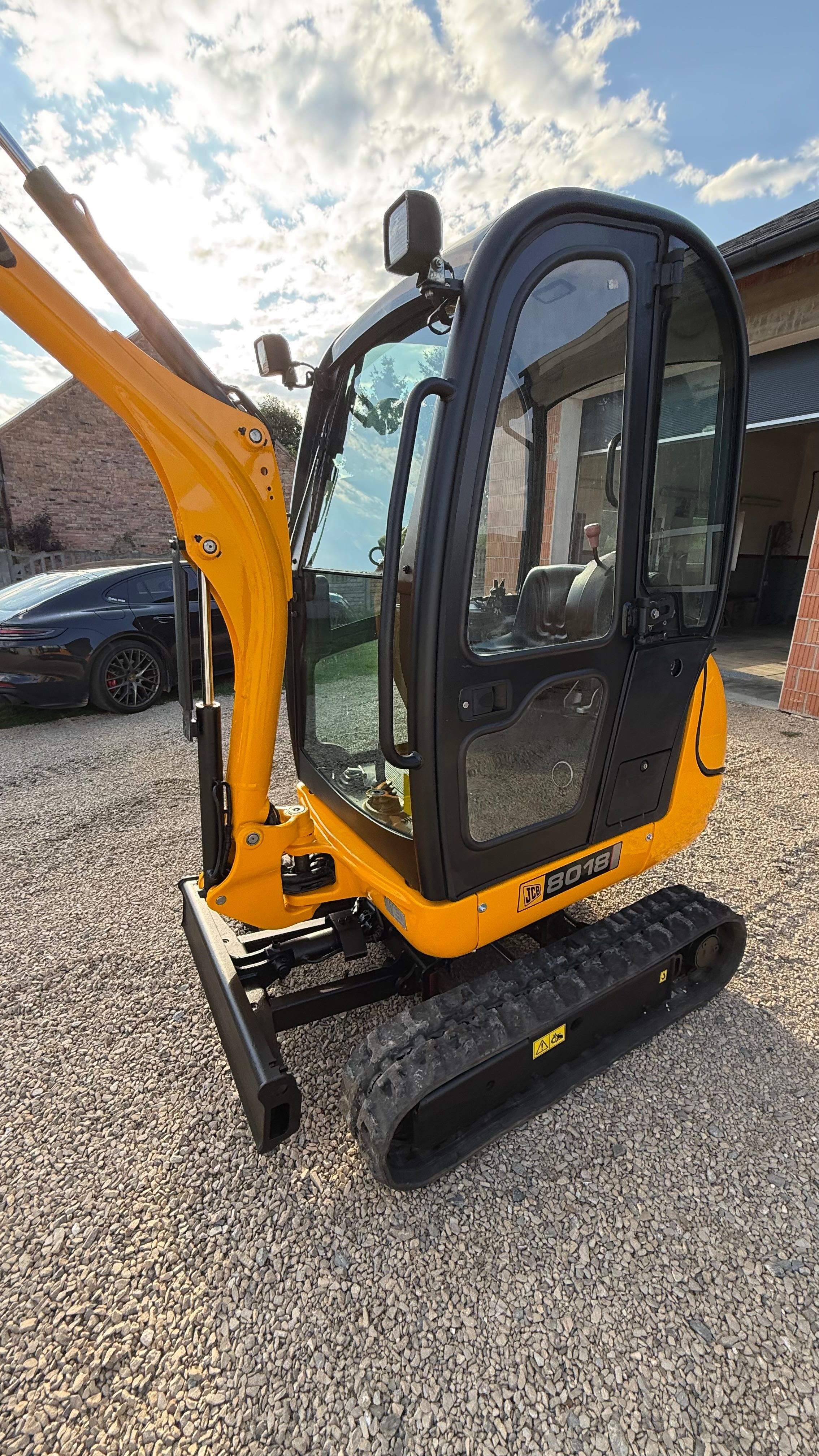 minikoparka JCB 8018 faktura vat wygląda jak nowa 2011r