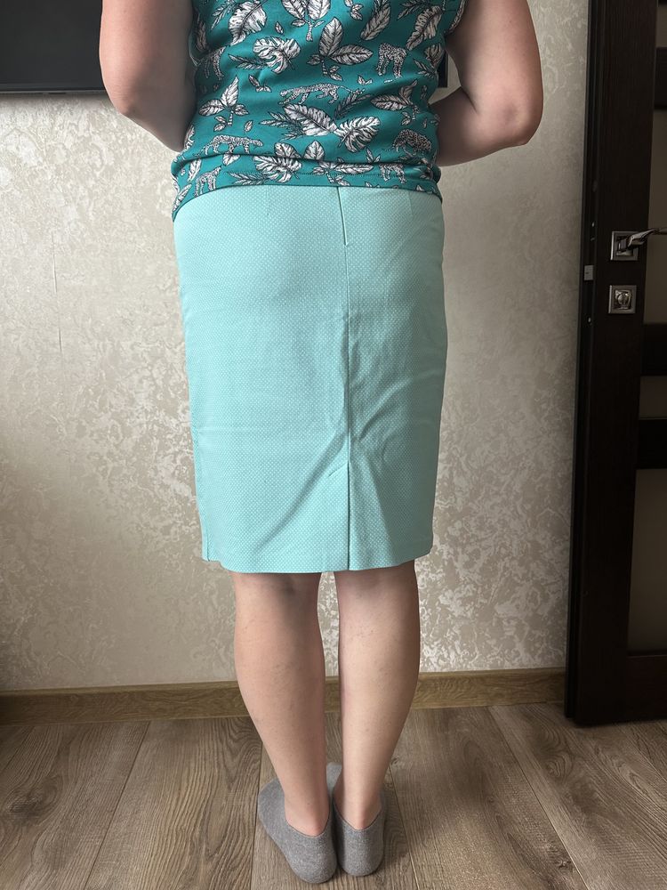 Жіноча спідниця