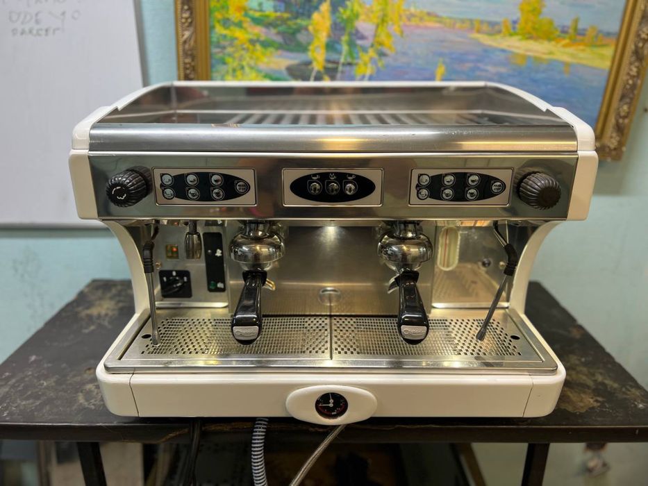 Професійна кавомашина Асторія Calypso 2 gr