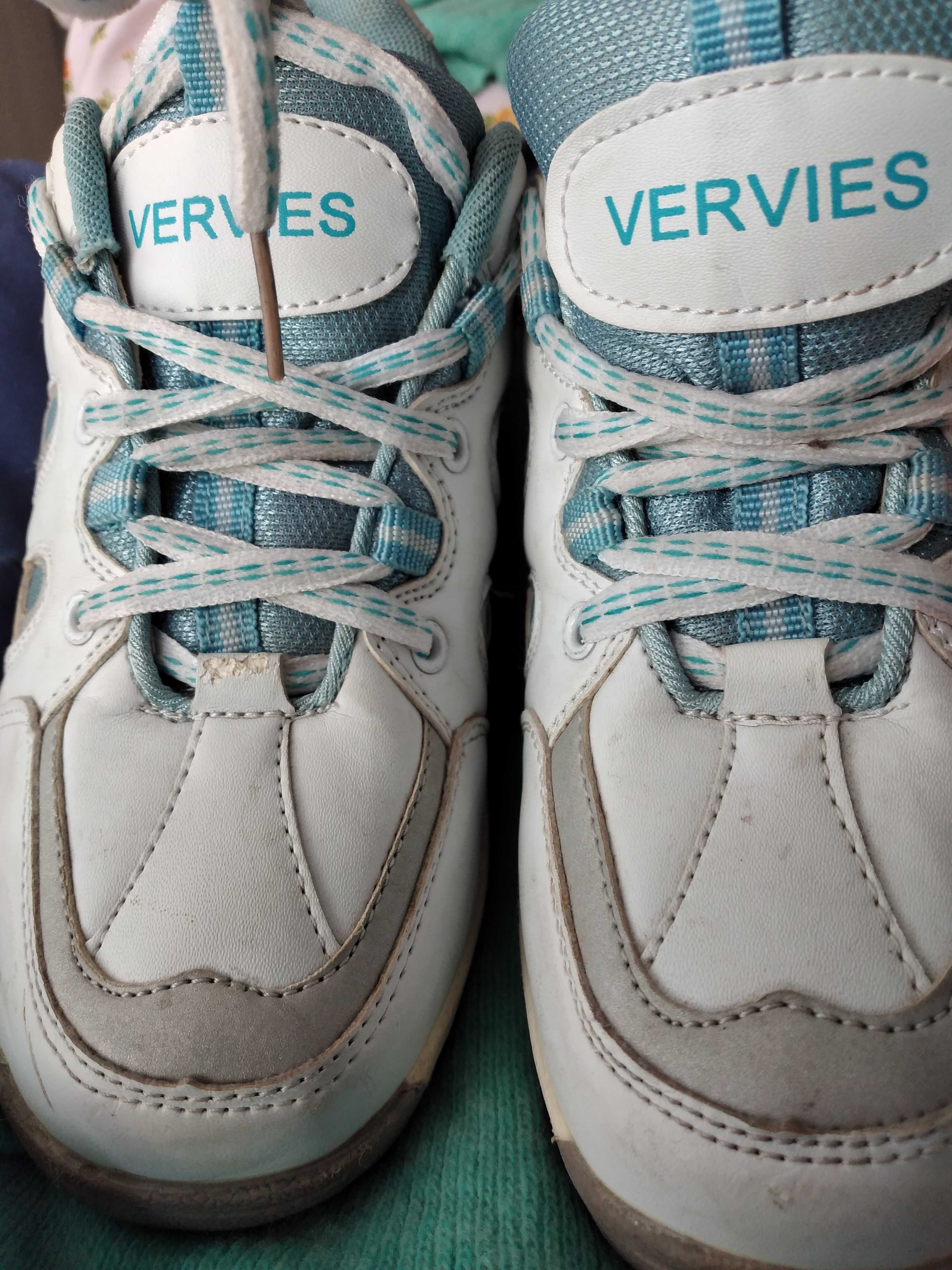Markowe buty dziecięce butorolki VERVICE  R34 bardzo ładne